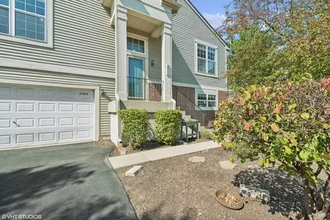 31606 Tallgrass Ct, Lakemoor, IL 60051