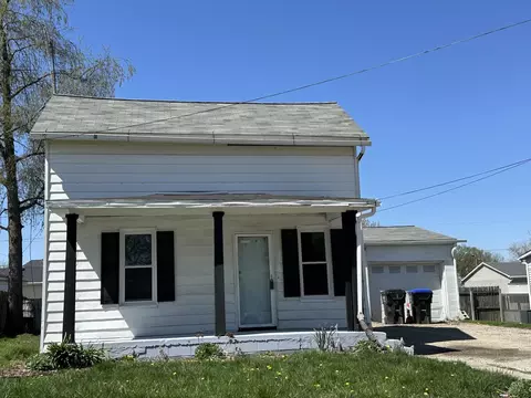 1205 S East St, Bloomington, IL 61701
