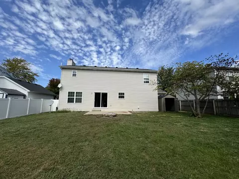 3127 Eagle Creek Dr, Bloomington, IL 61704 photo 3