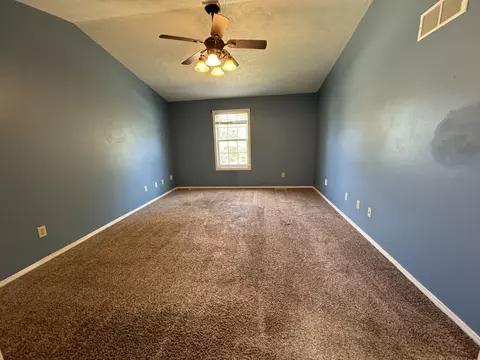 3127 Eagle Creek Dr, Bloomington, IL 61704 photo 16