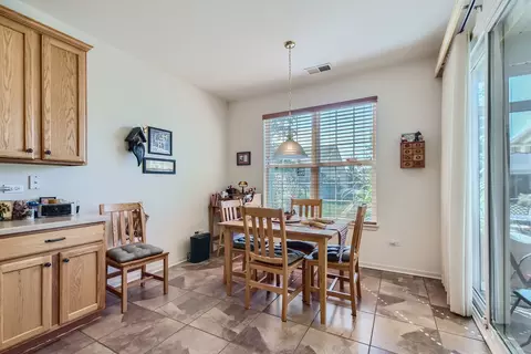 Dining - 653 Tuscan View Dr, Elgin, IL 60124 photo 1 of 1