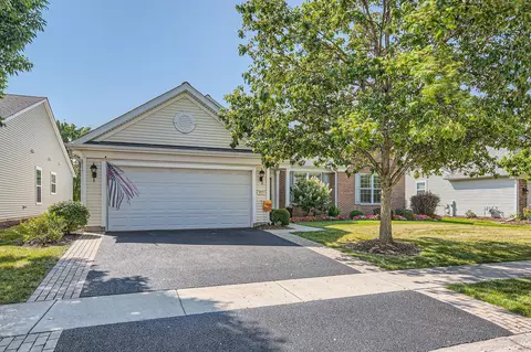 Exterior - 653 Tuscan View Dr, Elgin, IL 60124 photo 1 of 7
