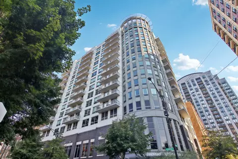 421 W Huron St #801, Chicago, IL 60654