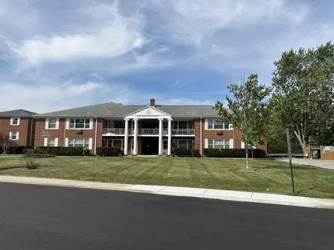 2000 Parkside Dr #JG, Park Ridge, IL 60068