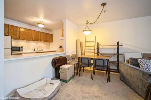 3265 Kirchoff Rd #122, Rolling Meadows, IL 60008 photo 3