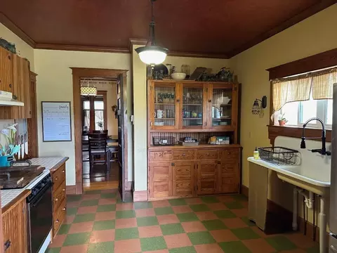 Kitchen - 335 E Lincoln Ave, Onarga, IL 60955 photo 1 of 1