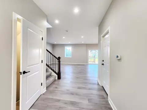 Entry Way - 3806 Marigold Dr, Elgin, IL 60124 photo 3 of 14