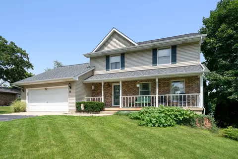 11 Boat Ln, Oswego, IL 60543