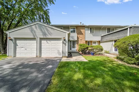 532 Porter Ln, Bolingbrook, IL 60440
