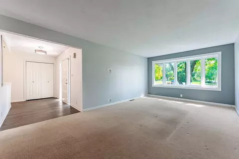 Living - 8646 Centaur Dr, Belvidere, IL 61008 photo 1 of 4