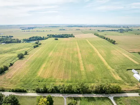 6118 Condon Rd, Stillman Valley, IL 61084