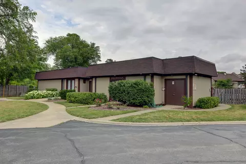 307 Oakwood Ln, Wheeling, IL 60090 photo 19
