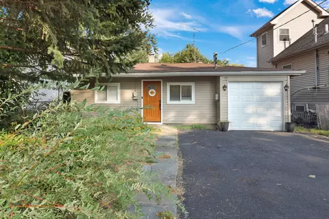 17 N Channel Dr, Round Lake Beach, IL 60073