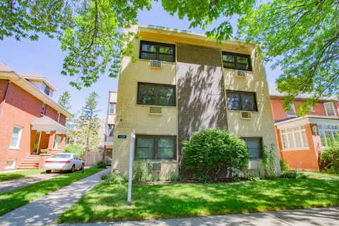 1428 W Fargo Ave #201, Chicago, IL 60626