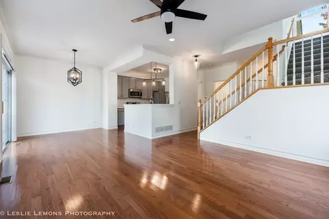 24024 Walnut Cir, Plainfield, IL 60585 photo 4
