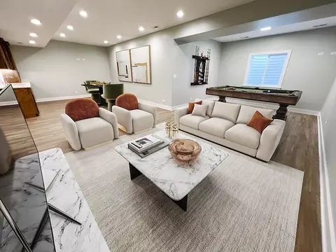 Living - 481 Mitchell Ave, Elmhurst, IL 60126 photo 3 of 4