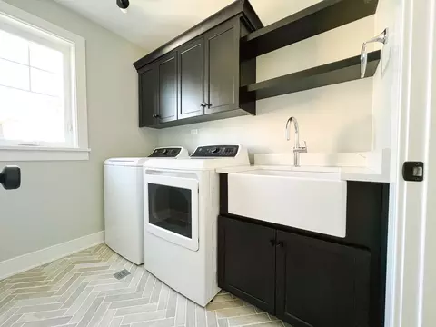 Other - 481 Mitchell Ave, Elmhurst, IL 60126 photo 6 of 10