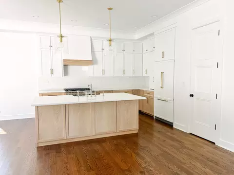 Kitchen - 481 Mitchell Ave, Elmhurst, IL 60126 photo 2 of 4