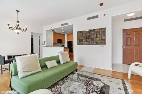 21 E Huron St #1201, Chicago, IL 60611 photo 4
