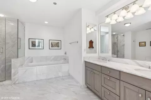 21 E Huron St #1201, Chicago, IL 60611 photo 10