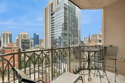 21 E Huron St #1201, Chicago, IL 60611 photo 12