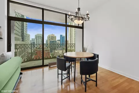 21 E Huron St #1201, Chicago, IL 60611 photo 7