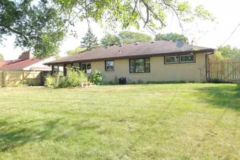 1030 Lundvall Ave, Rockford, IL 61107