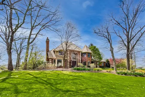 1701 Lake View Ter, Libertyville, IL 60048