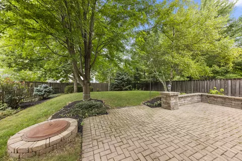 Exterior - 1749 Melbourne Ln, Aurora, IL 60503 photo 3 of 4
