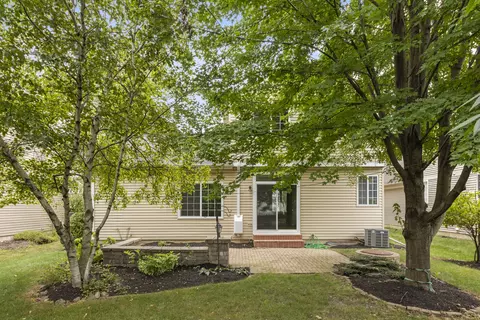 Exterior - 1749 Melbourne Ln, Aurora, IL 60503 photo 2 of 4