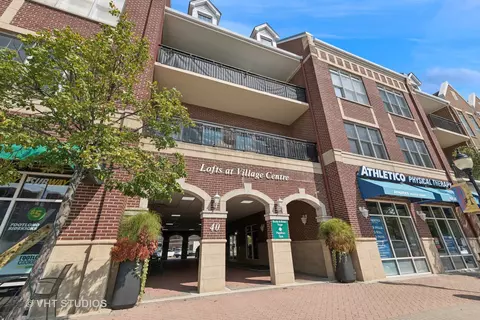 40 E Northwest Hwy #209, Mount Prospect, IL 60056