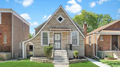 8912 S Euclid Ave, Chicago, IL 60617