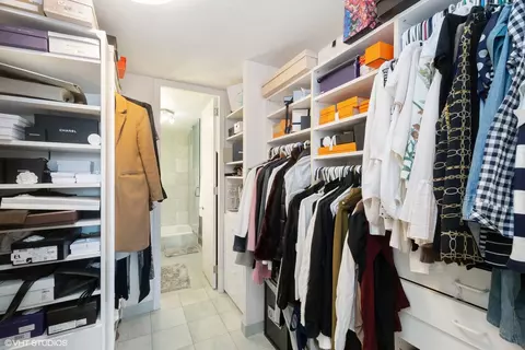 Other - 200 E Delaware Pl #33F, Chicago, IL 60611 photo 3 of 4