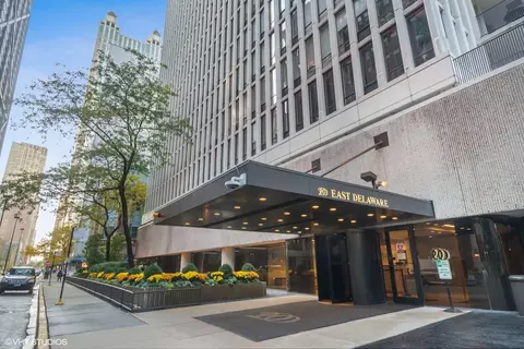 200 E Delaware Pl #33F, Chicago, IL 60611