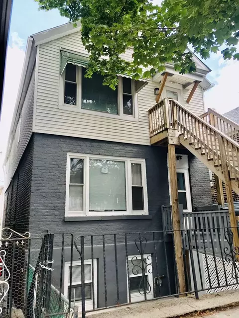 2855 S Quinn St, Chicago, IL 60608