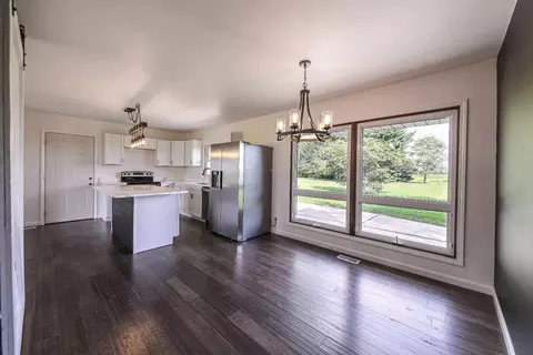 550 W Spring Rd, Mazon, IL 60444 photo 3