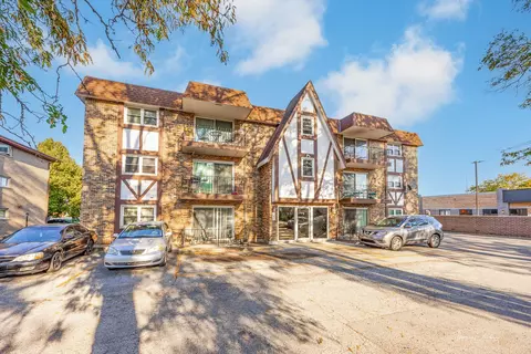 11036 S Kilpatrick Ave #2SE, Oak Lawn, IL 60453