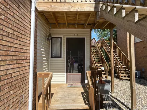 903 N Linden St #107, Normal, IL 61761