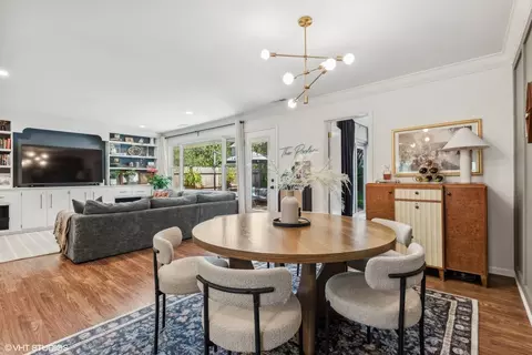 Dining - 1009 N Scott St, Wheaton, IL 60187 photo 2 of 3