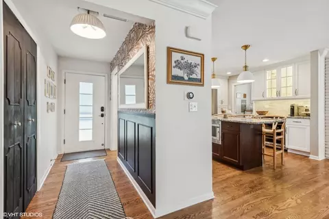 Entry Way - 1009 N Scott St, Wheaton, IL 60187 photo 1 of 1