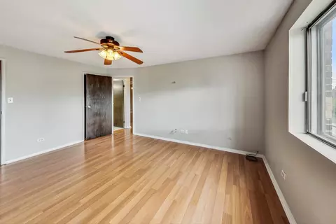 Bedroom - 960 S River Rd #309, Des Plaines, IL 60016 photo 1 of 4
