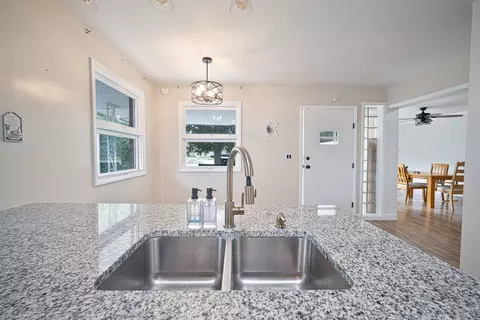 Kitchen - 540 S Enos Ave, Kankakee, IL 60901 photo 3 of 3