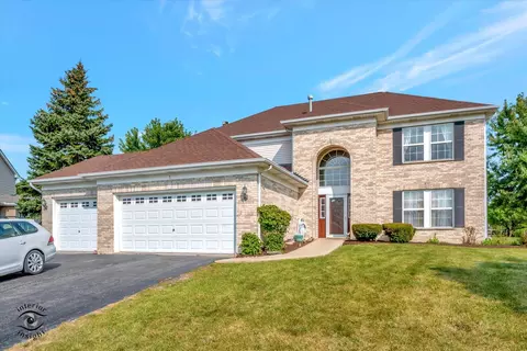 1 Ash Ct, Bolingbrook, IL 60490