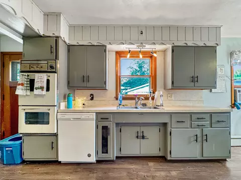 Kitchen - 435 W 7th St, Pecatonica, IL 61063 photo 5 of 9