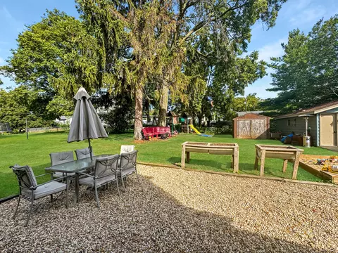 Exterior - 435 W 7th St, Pecatonica, IL 61063 photo 12 of 12
