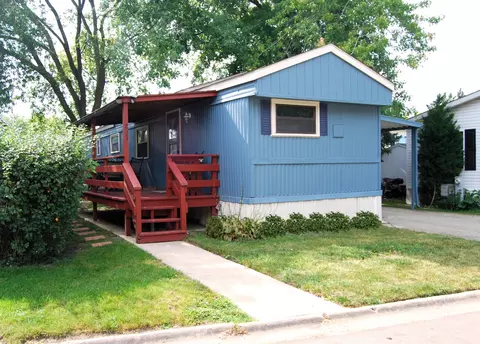 263 Landau Ln, Wheeling, IL 60090