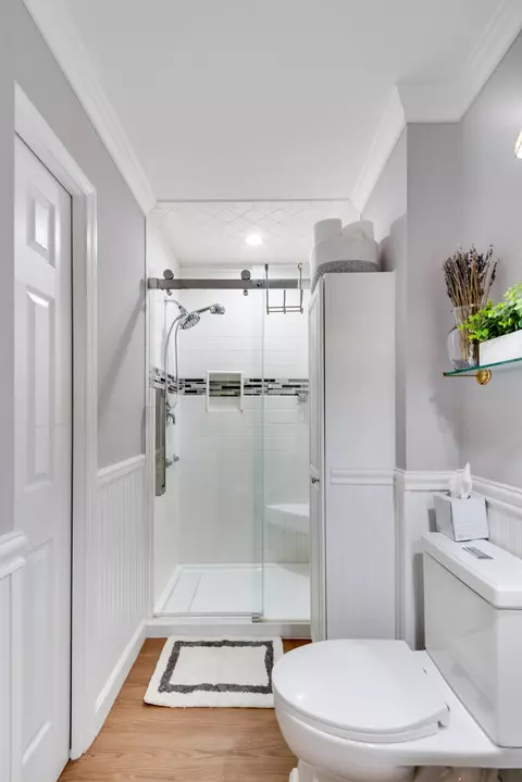 Bath - 18802 113th Ave, Mokena, IL 60448 photo 1 of 2