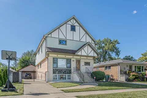 8852 S 55th Ct, Oak Lawn, IL 60453