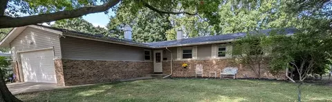 123 W Royal Dr, Dekalb, IL 60115