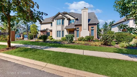 715 N Franklin Ave, Palatine, IL 60067